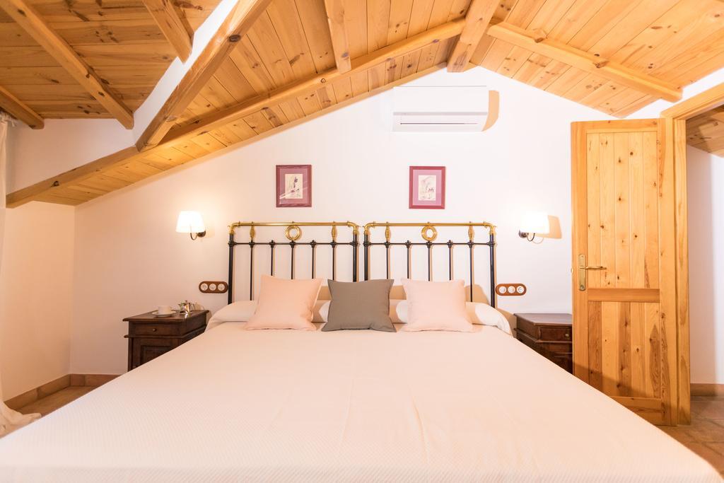 Calerilla Hotel (Adults Only) Burunchel エクステリア 写真